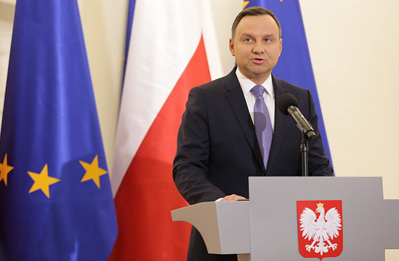 Wybory prezydenckie. PiS złożył projekt zmian w konstytucji