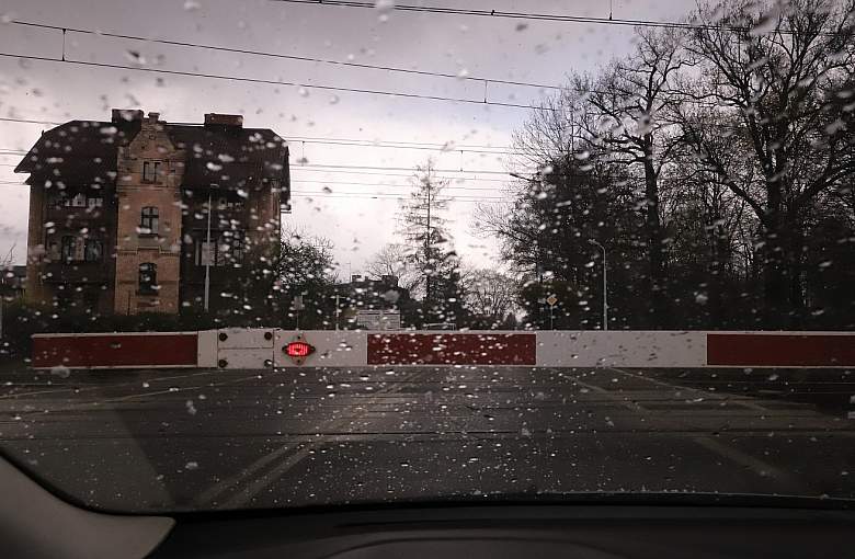 Pszczyna: Przejazd kolejowy na ul. Męczenników Oświęcimskich zamknięty do odwołania