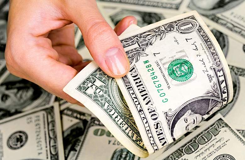 Czym jest i jak kształtuje się kurs wymiany walut?