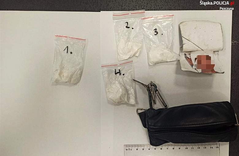 Policja: 6 osób zatrzymanych. Mieli przy sobie narkotyki