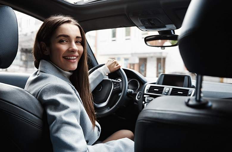 Czy wiesz, jak sprawdzić historię pojazdu przed zakupem? Dowiedz się, dlaczego jest to istotne!