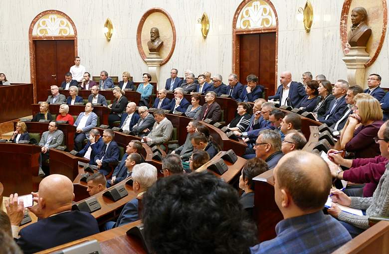 Współpraca na pierwszym planie w walce z zagrożeniem