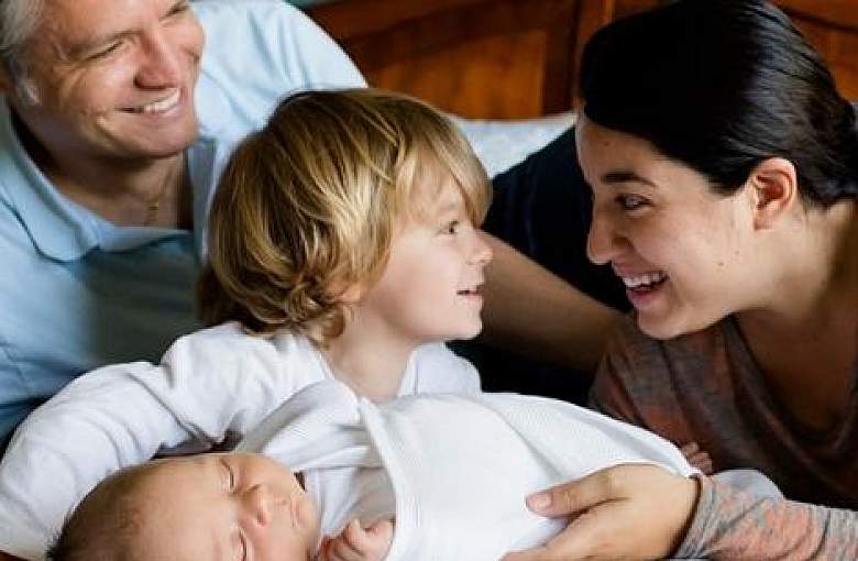 Dodatkowy zasiłek opiekuńczy przedłużony do 26 lipca