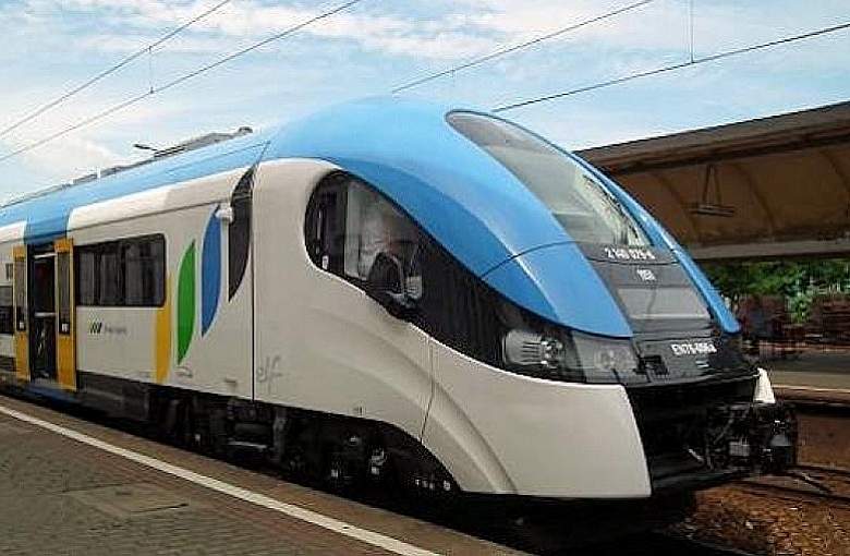 Zderzenie samochodu osobowego z pociągiem