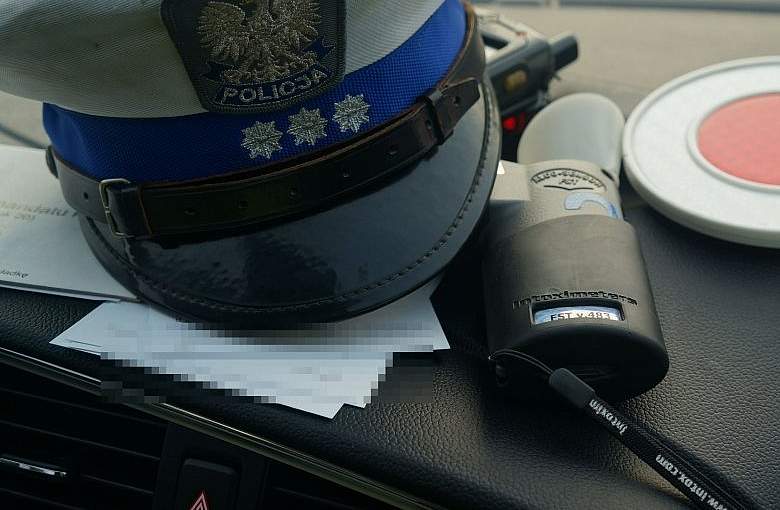 Policjant wracający z nocnej służby zatrzymał nietrzeźwego kierującego