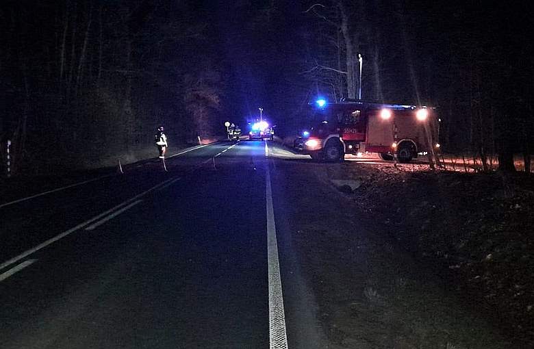 Policjanci wyjaśniają okoliczności wczorajszych wypadków drogowych