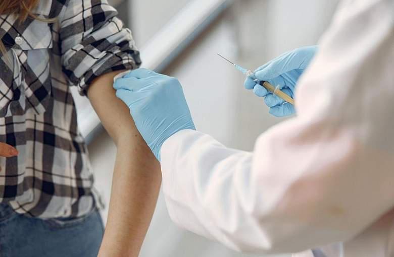 Powiat Pszczyński: W hali POSiR powstanie masowy punkt szczepień