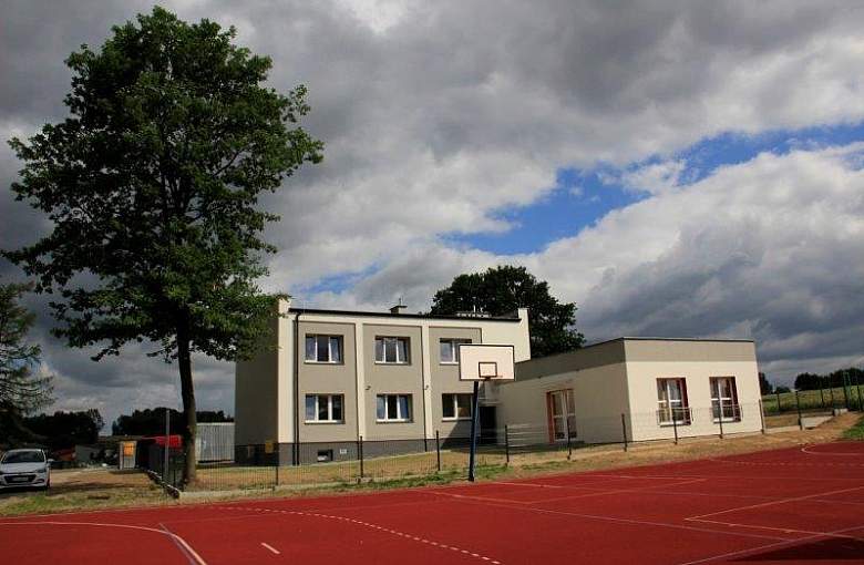 Pszczyna: Placówki oświatowe zamknięte do 31 maja