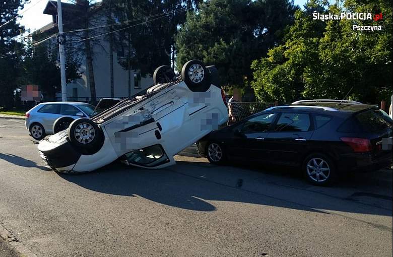 Pszczyna: Dachowanie samochodu