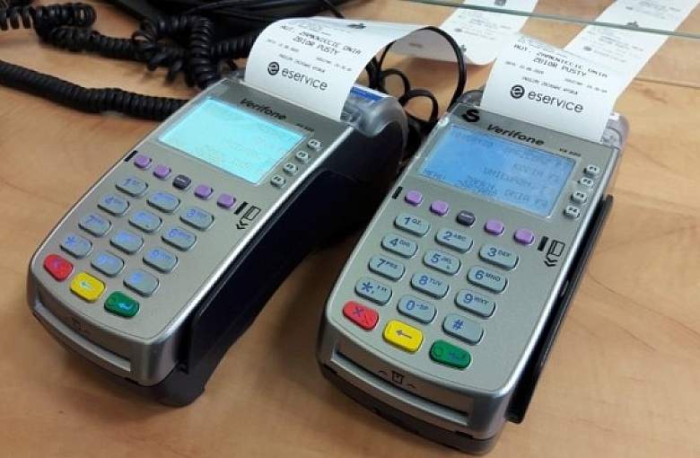 W starostwie zapłacisz kartą płatniczą i telefonem