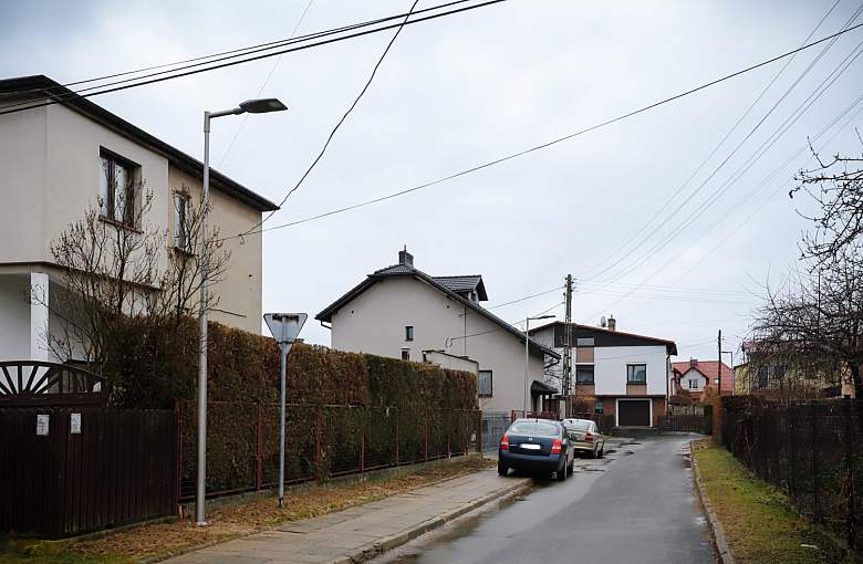 Zakończyła się budowa oświetlenia na ulicy Krzywej w Pszczynie