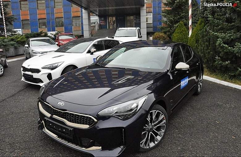 Jechał bez uprawnień, z prędkością ponad 170 km/h