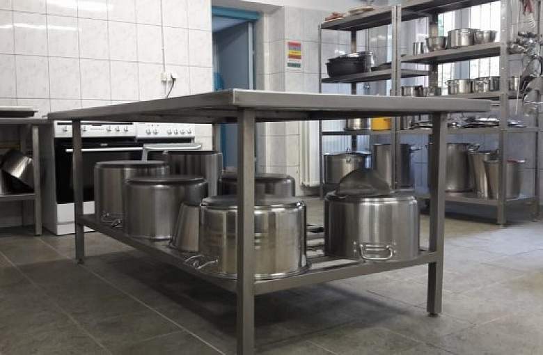 Powiat pozyskał 80 tys. zł na doposażenie szkolnej stołówki