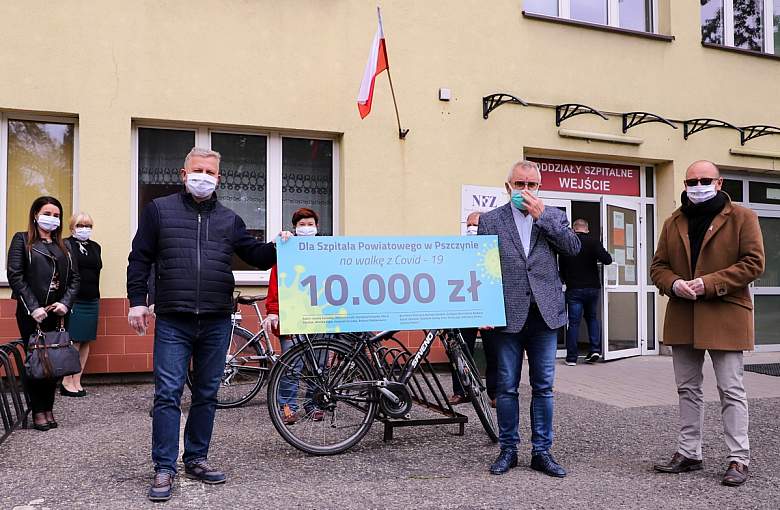 Radni i burmistrz przekazali 10 tys. na szpital w Pszczynie