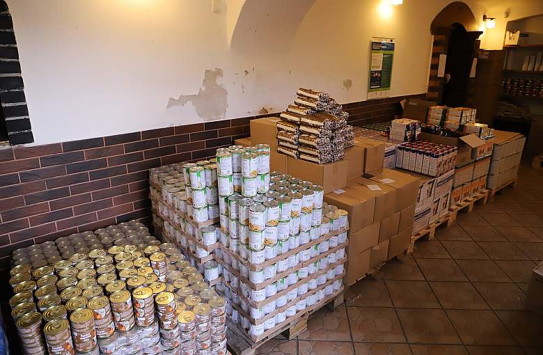 Sześć ton żywności dla potrzebujących z Pszczyny