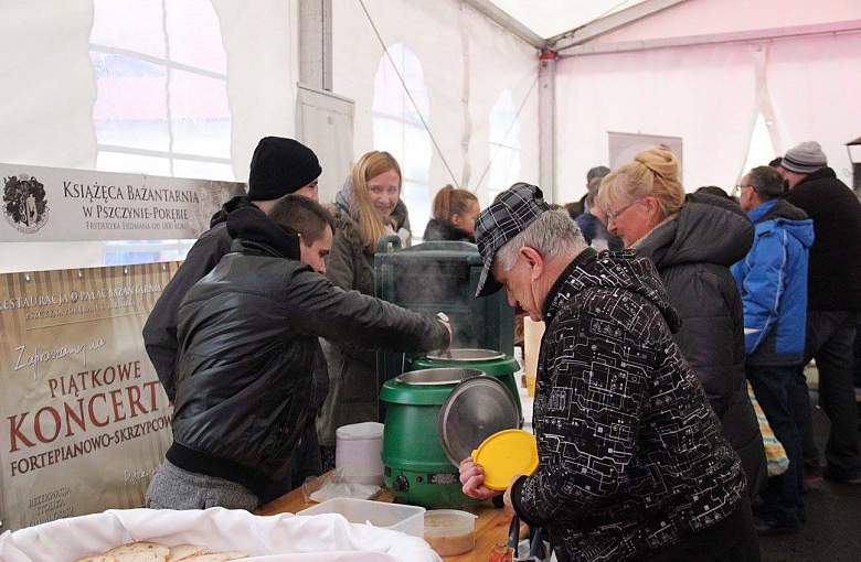 Zupa wigilijna na pszczyńskim rynku