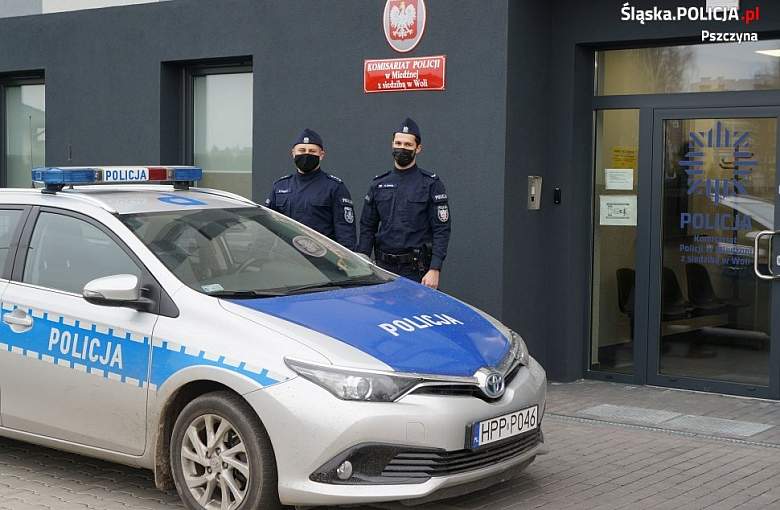 Policjanci z Miedźnej uratowali życie mężczyźnie