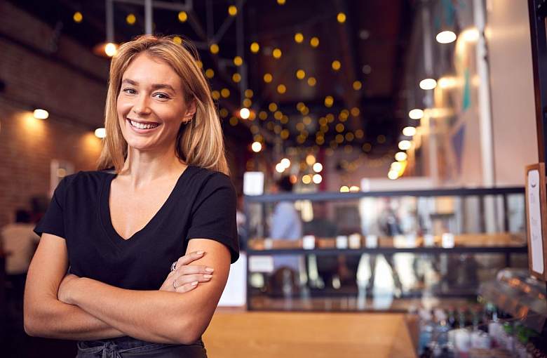 Jak działa franczyza i na jakie oferty warto postawić?