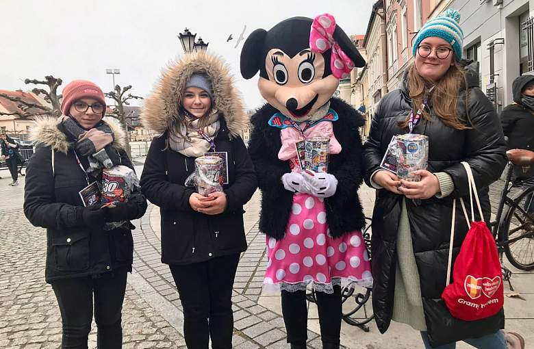 WOŚP. Na ulice powiatu pszczyńskiego wyjdą setki wolontariuszy z puszkami i serduszkami