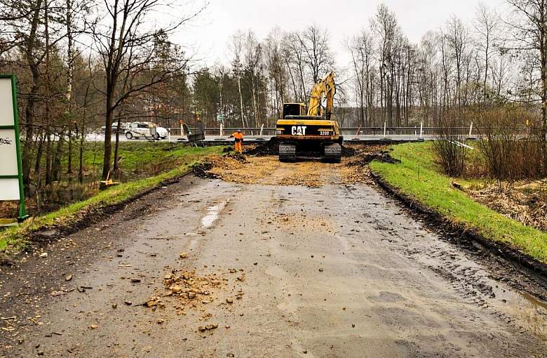 Kobiór. Utrudnienia na ul. Rodzinnej