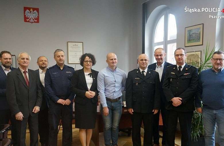 Pan Jacek zatrzymał się i walczył o życie poszkodowanego! Udało się!