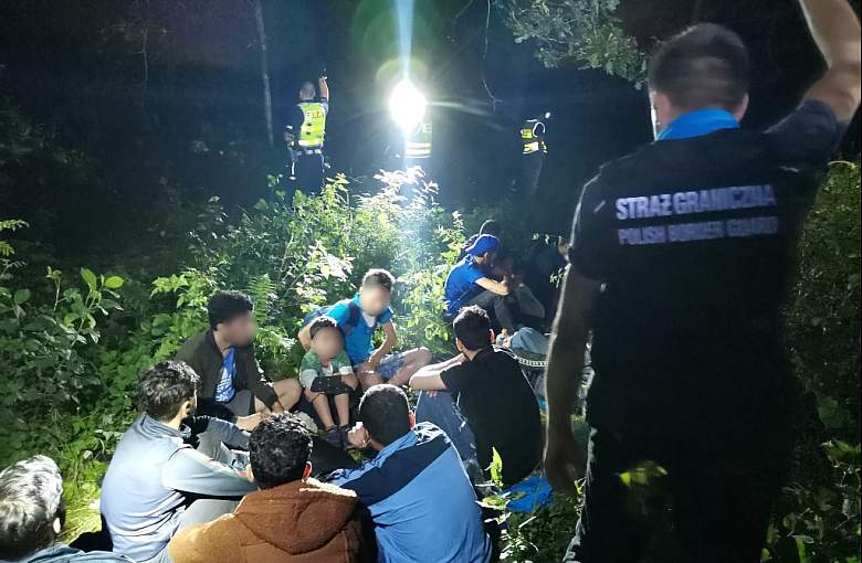 Zatrzymano 35 cudzoziemców w związku z nielegalnym przekroczeniem granicy