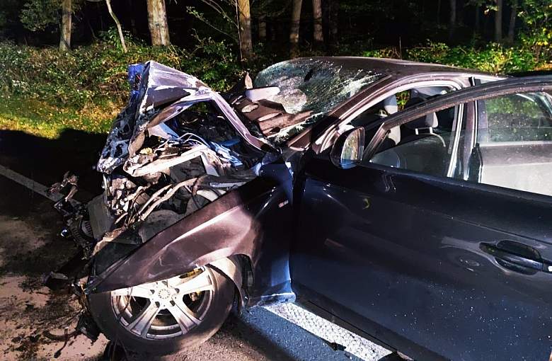 Niestety w wyniku poniesionych obrażeń mężczyźni ponieśli śmierć