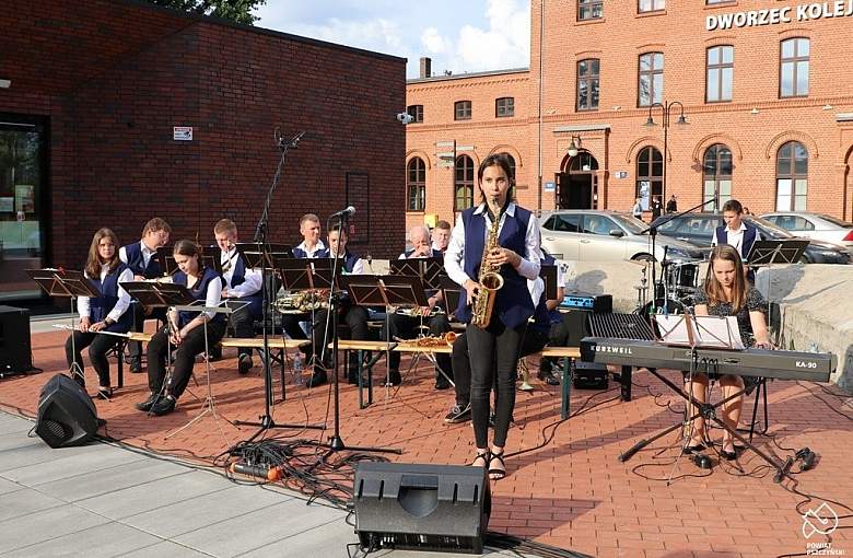 Muzyka niosła się po ulicy Sokoła w Pszczynie