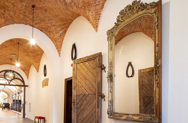 Francuskie lustro z XIX w Muzeum Zamkowym w Pszczynie